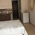 招待所 Fregata Complex Marina 3*